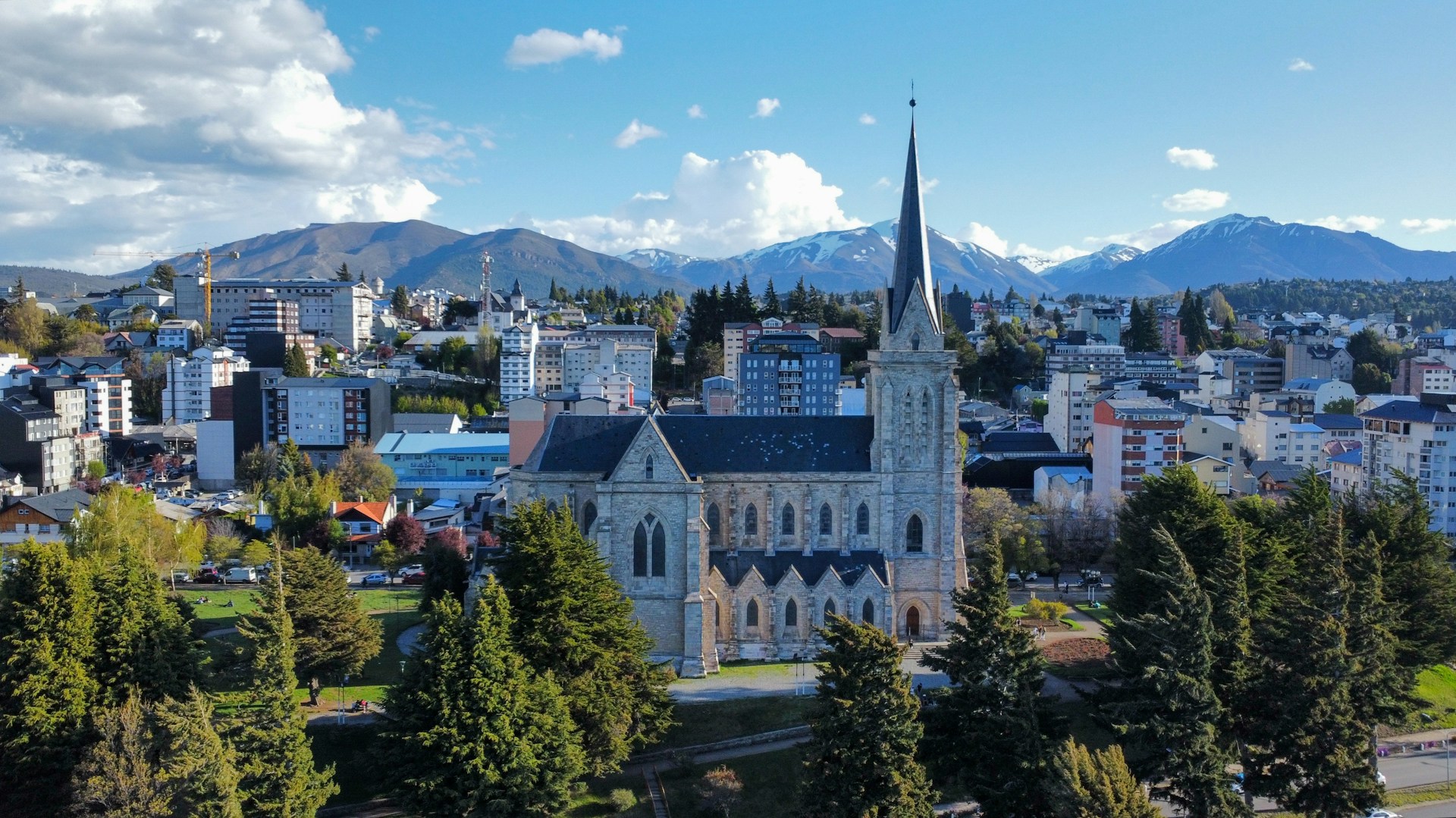 luis lanca cfosubkftvm unsplash