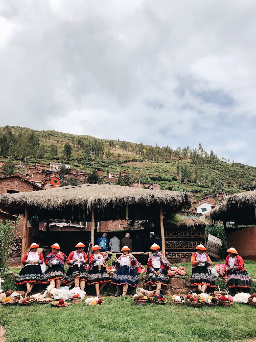 photo 1593460915132 fcb729cc4597